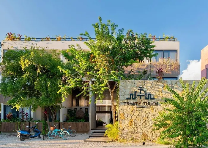 Lovely 2-bed In With Private Pool Apartment